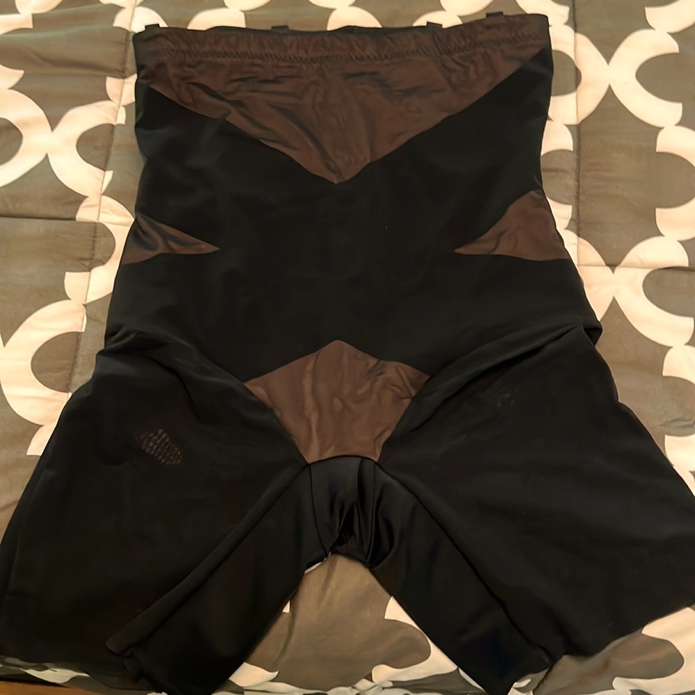 Honeylove Shapeware super power shorts